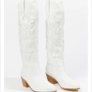 BILLINI URSON WHITE BOOTS